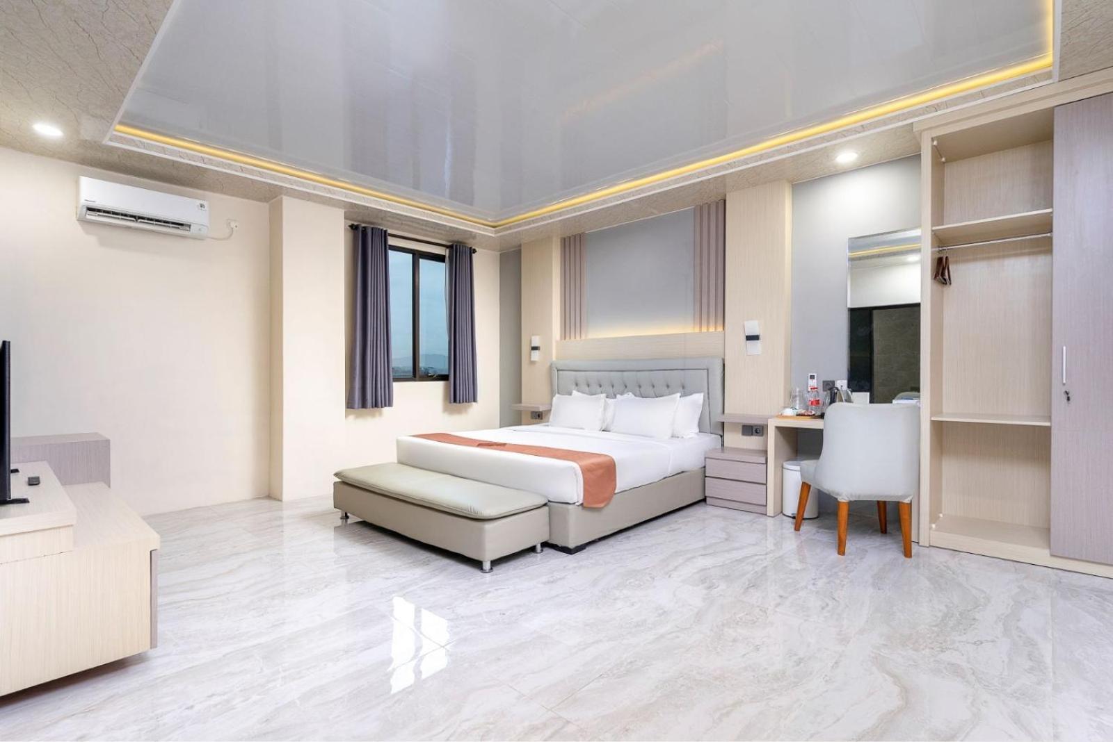 Hotel Grand Valonia Jembel Esterno foto